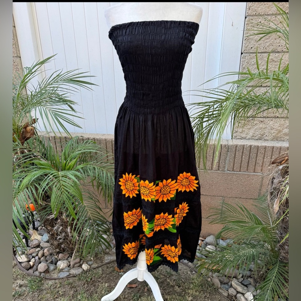 NWOT- Artesanal. Black and Orange Floral strap les  Women's Dress.